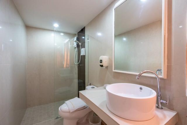 Golden House Service And Apartment 라용 외부 사진